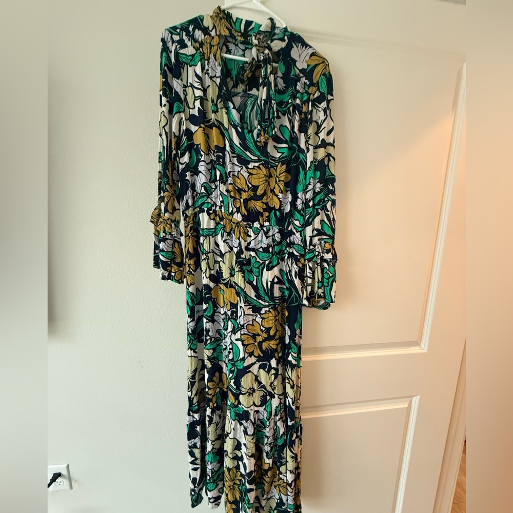 ECI Green Black White Floral Maxi Dress with Gold Accents - Picture 4 of 14